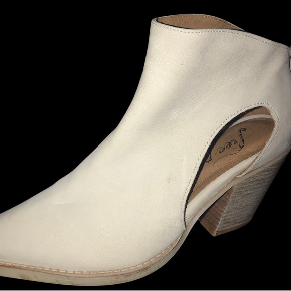 NWOB Free People Wilder White Bootie - Picture 6 of 9